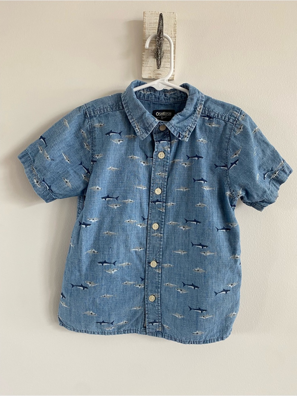 OshKosh B'gosh Kid Shark Print Button-Front Short Sleeve Shirt Boys 5T/5A